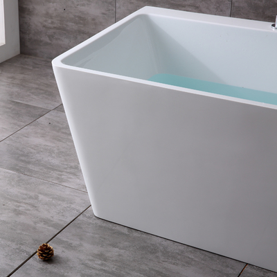 Elegant Design Freestanding Acrylic Massage Bathtub for Your Spa Retreat Experience